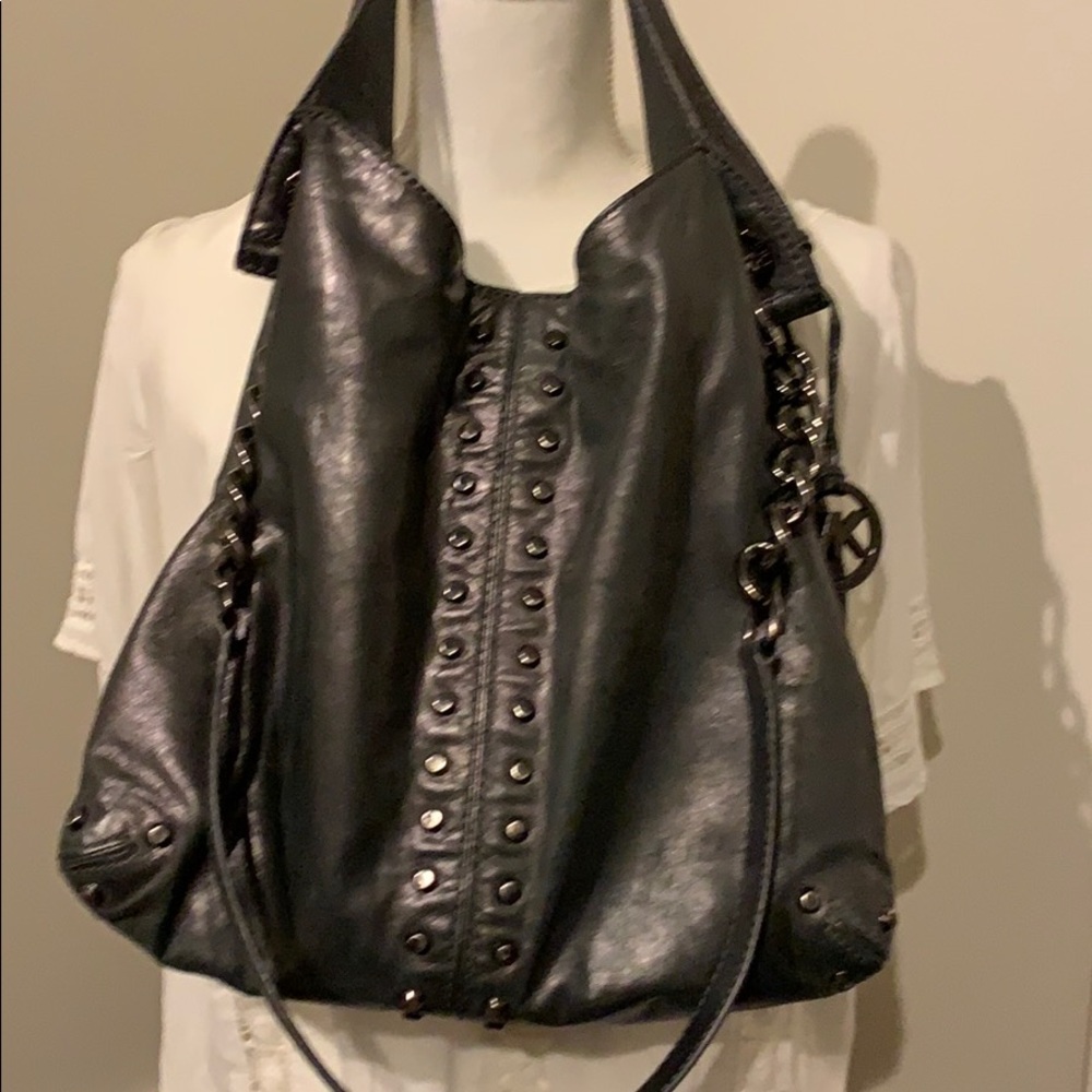 Michael Kors leather bag used in great condition